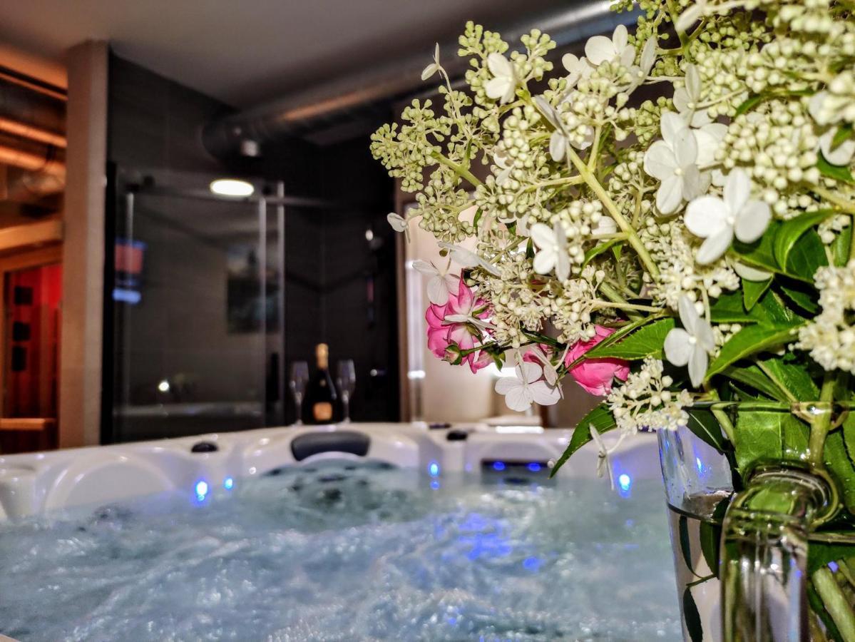 Grand Spa Harrachov - Wellness Luxusni Apartman S Velkou Virivkou, Saunou, Kuchyni A Venkovnim Posezenim V Centru Harrachova Extérieur photo