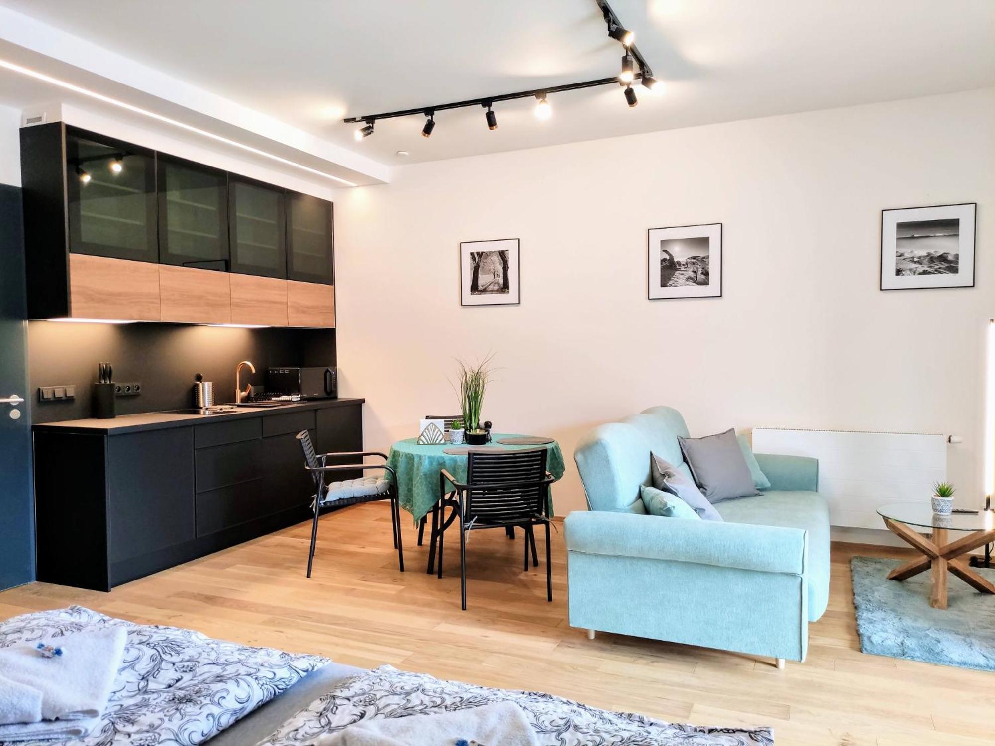 Grand Spa Harrachov - Wellness Luxusni Apartman S Velkou Virivkou, Saunou, Kuchyni A Venkovnim Posezenim V Centru Harrachova Extérieur photo